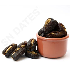 Fresh Qalmi Walnuts handpicked by SN Dates